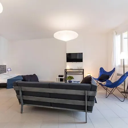 L'appartement Bleu * نيس